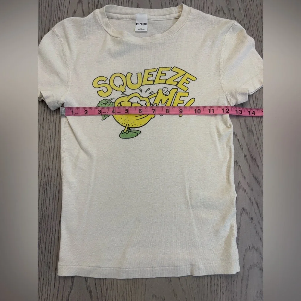 Re/Done Squeeze Me Graphic Tee - Picture 5 of 6